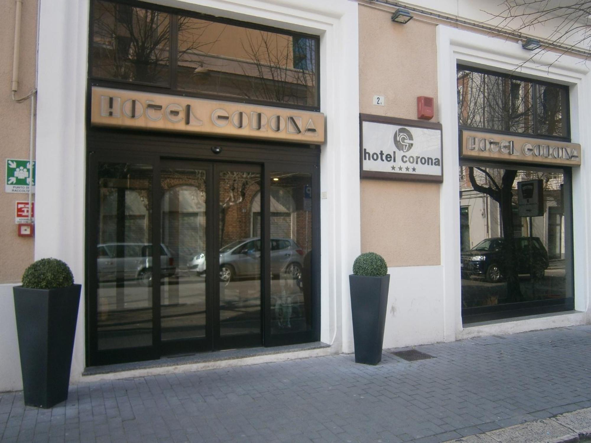 克罗娜酒店 泰尔莫利 外观 照片